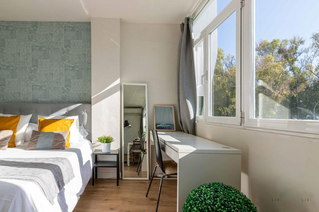 Apartamento En La Playa En Paseo Maritimo Málaga Exteriör bild